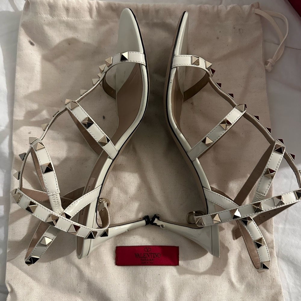 Valentino Garavani Rockstud Leather Heels Sandals Size EU 38.5 (Approx. US 8.5) - Picture 3 of 10